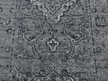 Grey 2'9" x 7'10" Transitional Hand knotted Wool/Silk Rug - Sku: O087212