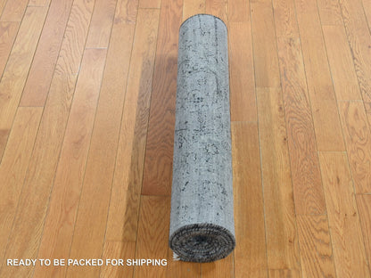 Grey 2'9" x 7'10" Transitional Hand knotted Wool/Silk Rug - Sku: O087212