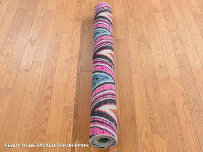 Modern / Contemporary hand-knotted wool/silk rug in Pink, 4' x 6'2" — SKU O087215 (view 5)