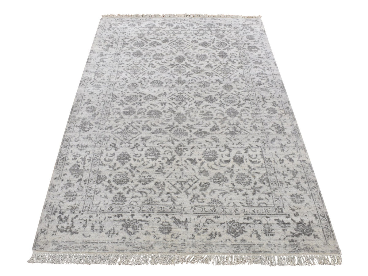 Tabriz Transitional hand-knotted wool/silk rug in Ivory, 4'1" x 6'2" — SKU O087223