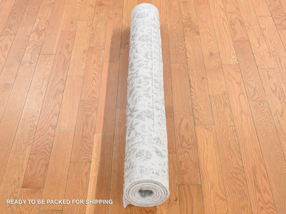 Tabriz Transitional hand-knotted wool/silk rug in Ivory, 4'1" x 6'2" — SKU O087223 (view 5)