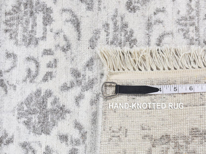 Tabriz Transitional hand-knotted wool/silk rug in Ivory, 4'1" x 6'2" — SKU O087223 (view 7)