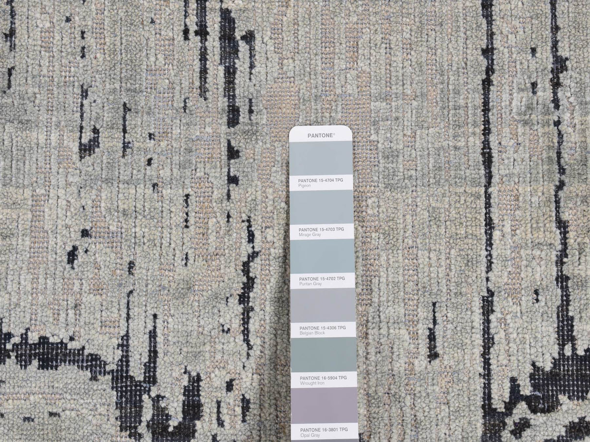 Modern / Contemporary hand-knotted wool/silk runner in Gray, 2'7" x 8' — SKU O087227 (view 3)
