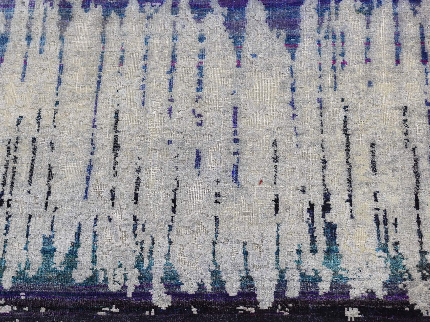 Modern / Contemporary hand-knotted wool/silk runner in Gray, 2'5" x 8' — SKU O087248 (view 4)
