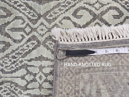 Green 2'7" x 10'4" Transitional Hand knotted Wool/Silk Rug - Sku: O087250