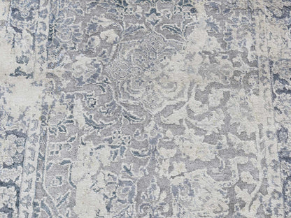 Kashan Transitional hand-knotted wool/silk runner in Gray, 2'6" x 9'10" — SKU O087254 (view 4)