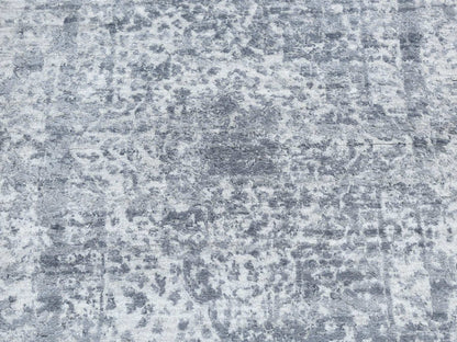 Transitional hand-knotted wool/pure silk runner in Gray, 2'8" x 10' — SKU O087269 (view 4)
