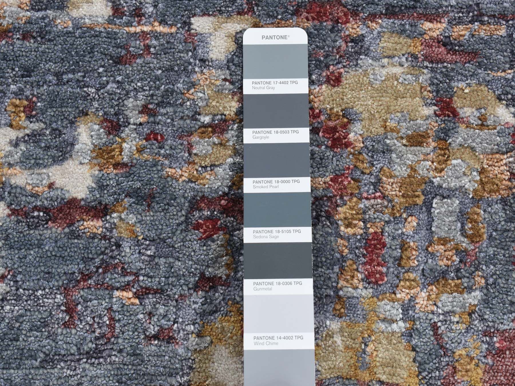 Modern / Contemporary hand-knotted wool/silk runner in Gray, 2'6" x 10' — SKU O087277 (view 3)