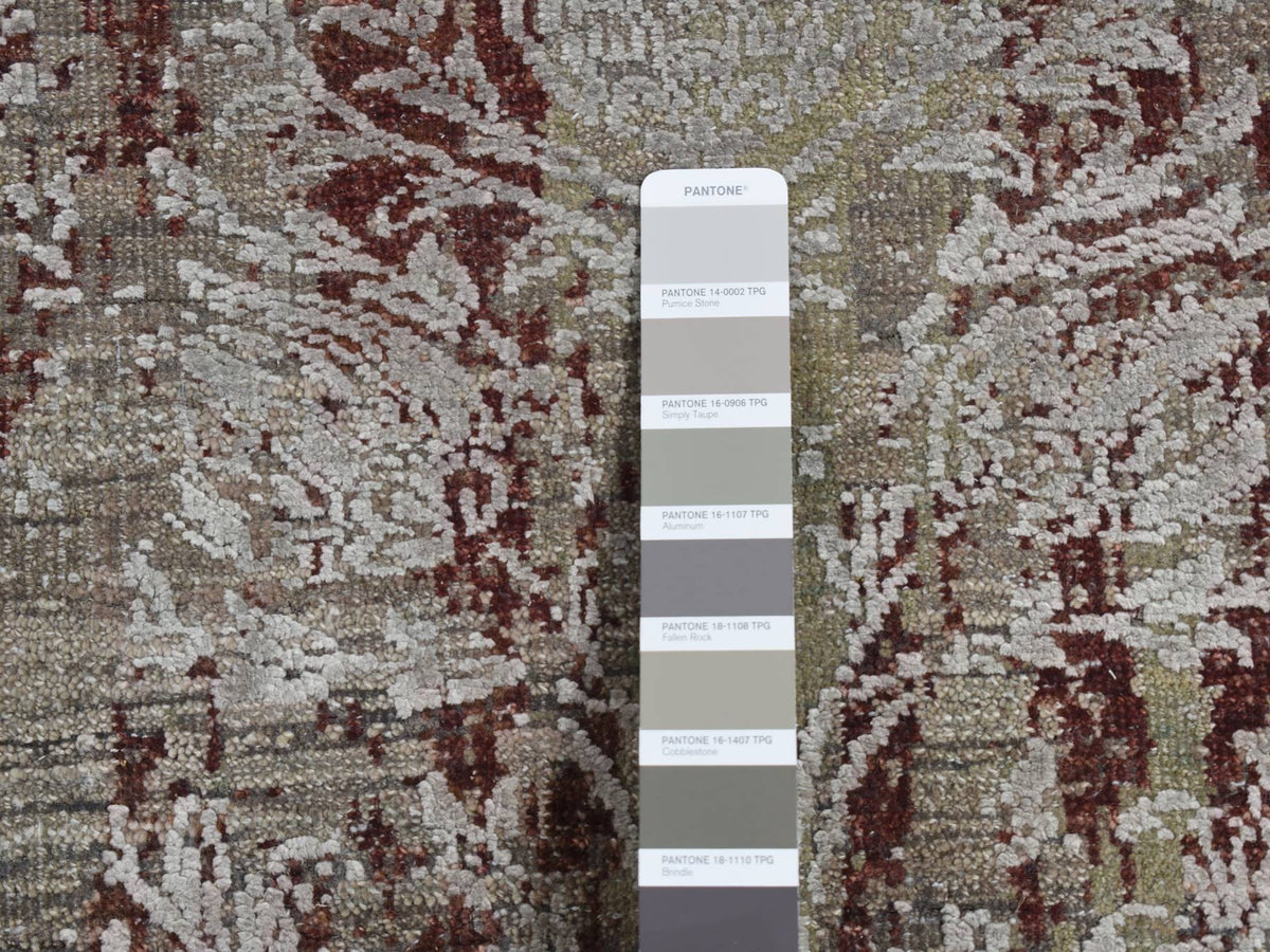Transitional hand-knotted wool/silk runner in Gray, 2'6" x 9'10" — SKU O087283 (view 3)