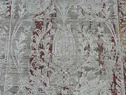 Transitional hand-knotted wool/silk runner in Gray, 2'6" x 9'10" — SKU O087283 (view 4)