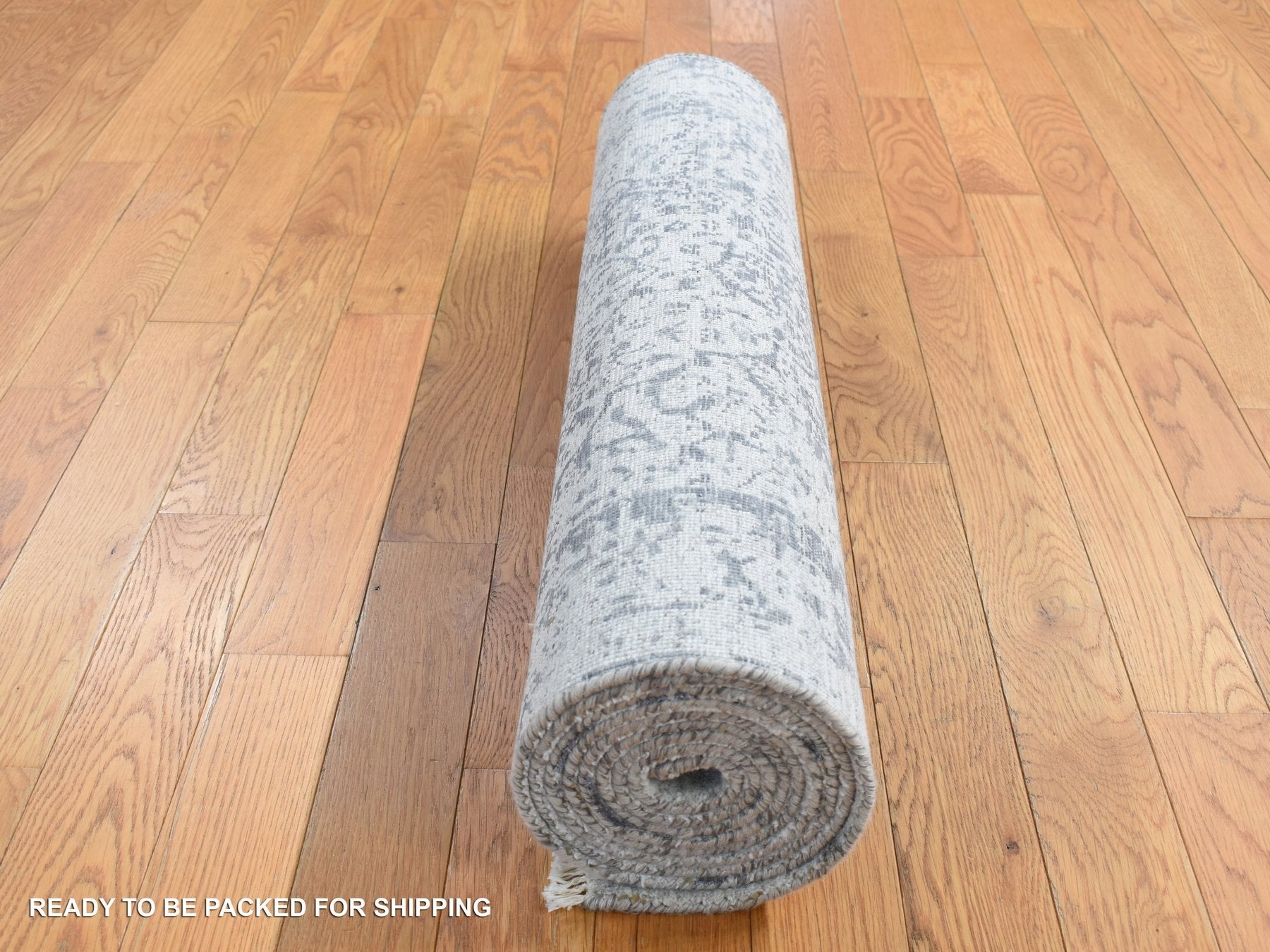 Transitional hand-knotted wool/silk runner in Gray, 2'7" x 7'10" — SKU O087291 (view 5)