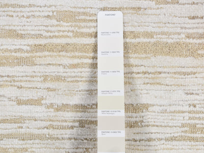 Modern / Contemporary hand-knotted wool/silk runner in Ivory, 2'5" x 8'3" — SKU O087293 (view 3)