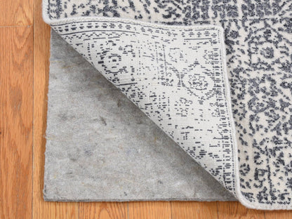 Mamluk Transitional hand-knotted wool/art silk runner in Gray, 2'5" x 7'9" — SKU O087295 (view 2)