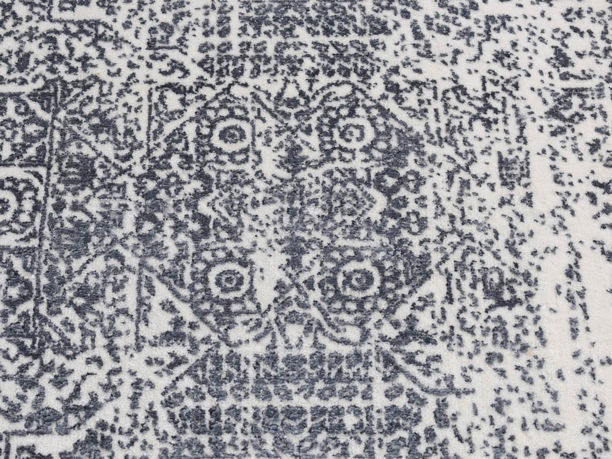 Mamluk Transitional hand-knotted wool/art silk runner in Gray, 2'5" x 7'9" — SKU O087295 (view 4)