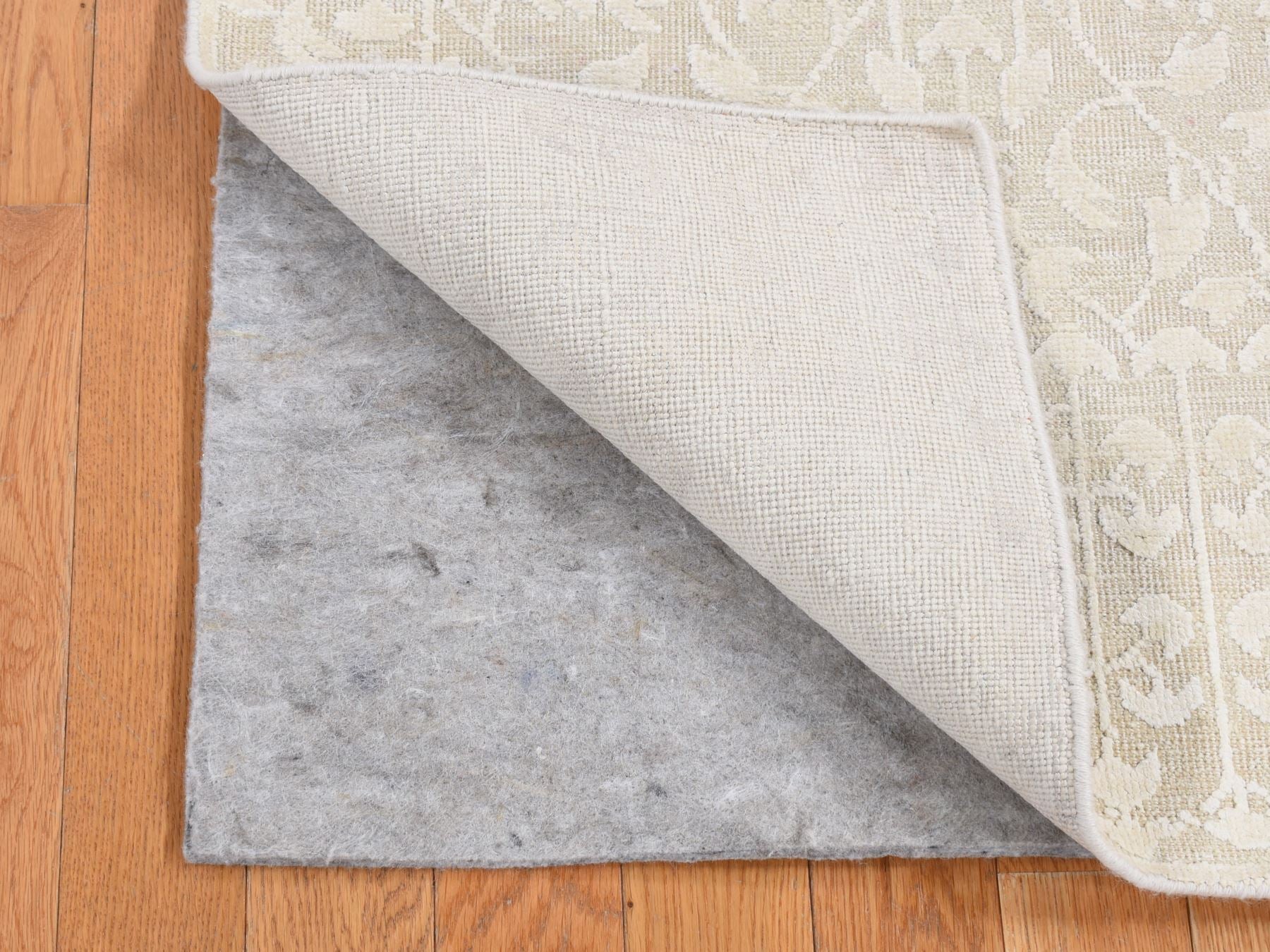 Transitional hand-knotted wool/silk runner in Ivory, 2'6" x 11'8" — SKU O087296 (view 2)