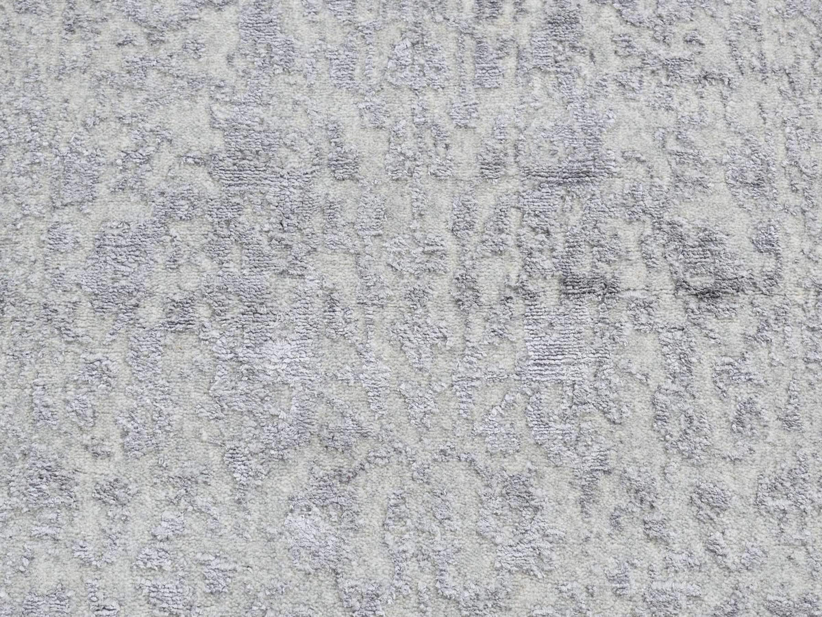 Hand-Loomed hand-knotted wool/silk runner in Gray, 2'5" x 6' — SKU O087324 (view 4)