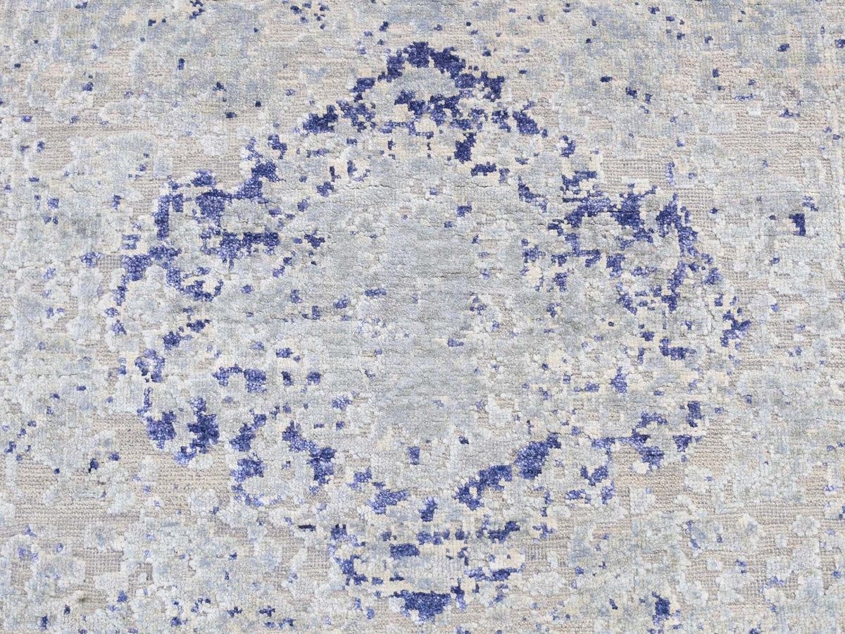 Transitional hand-knotted wool/silk runner in Gray, 2'5" x 6'1" — SKU O087325 (view 4)