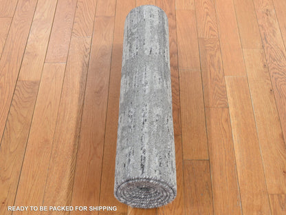 Modern / Contemporary hand-knotted wool runner in Gray, 2'7" x 6' — SKU O087340 (view 5)