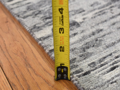 Modern / Contemporary hand-knotted wool runner in Gray, 2'7" x 6' — SKU O087340 (view 6)