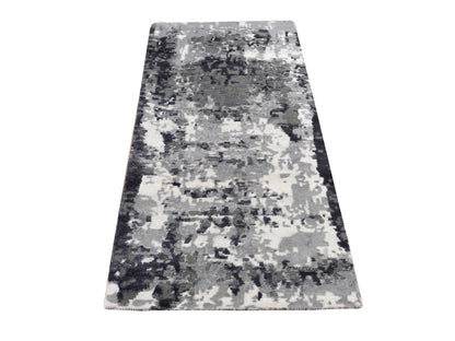 Black 2'7" x 5'9" Modern and Contemporary Hand knotted Wool/Silk Rug - Sku: O087347