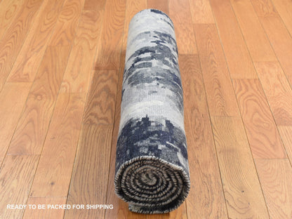 Black 2'7" x 5'9" Modern and Contemporary Hand knotted Wool/Silk Rug - Sku: O087347