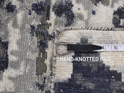 Black 2'7" x 5'9" Modern and Contemporary Hand knotted Wool/Silk Rug - Sku: O087347