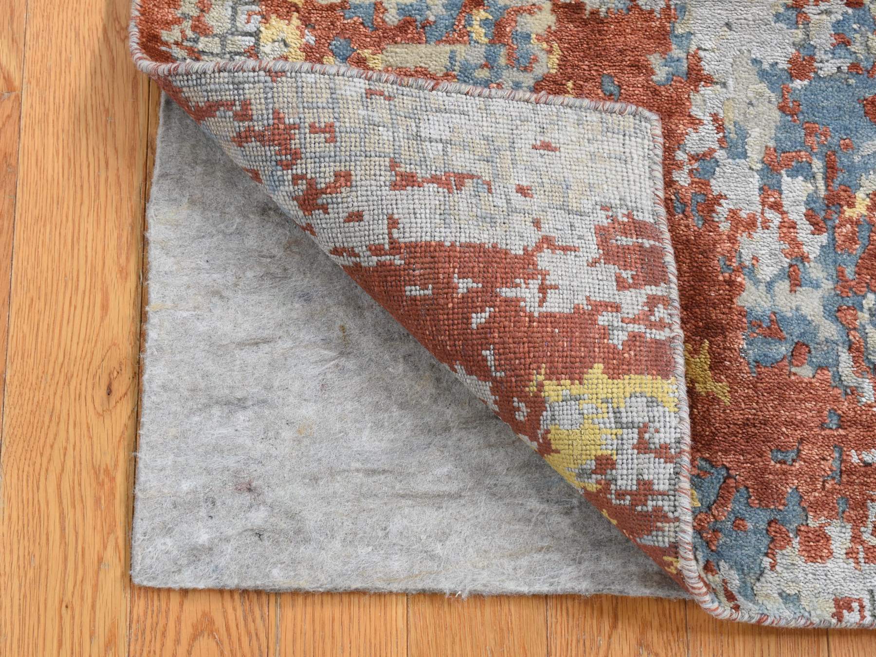 Modern / Contemporary hand-knotted wool/silk runner in Orange, 2'6" x 5'10" — SKU O087351 (view 2)