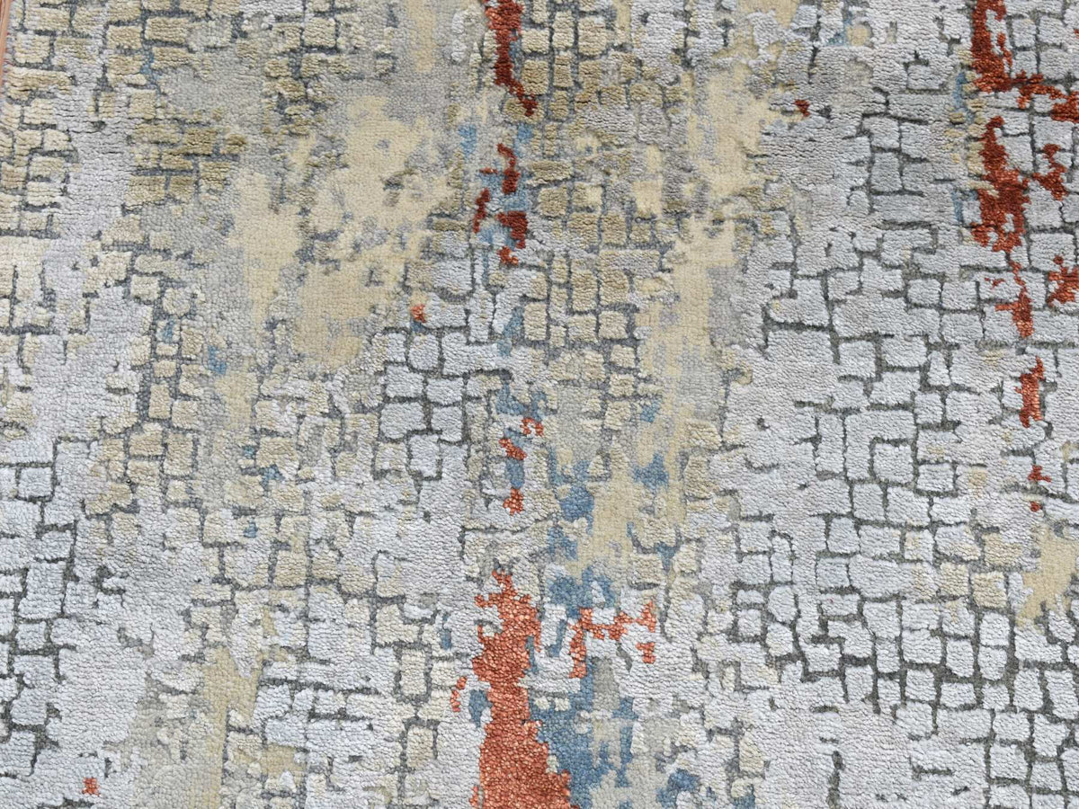 Modern / Contemporary hand-knotted wool/silk runner in Orange, 2'6" x 5'10" — SKU O087351 (view 4)