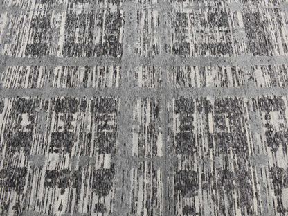 Modern / Contemporary hand-knotted wool rug in Gray, 8'1" x 8'1" — SKU O087357 (view 5)