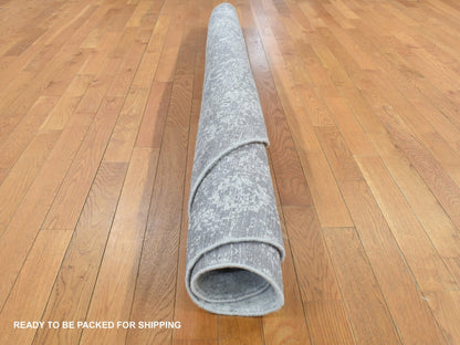 Transitional hand-knotted wool/silk rug in Gray, 7'9" x 7'9" — SKU O087359 (view 6)