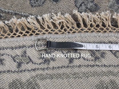 Heriz Heriz hand-knotted wool/silk rug in Gray, 8'1" x 8'1" — SKU O087366 (view 8)