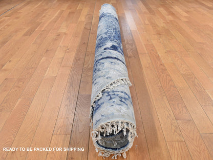 Blue 7'10" x 7'10" Transitional Hand knotted Wool/Silk Rug - Sku: O087367