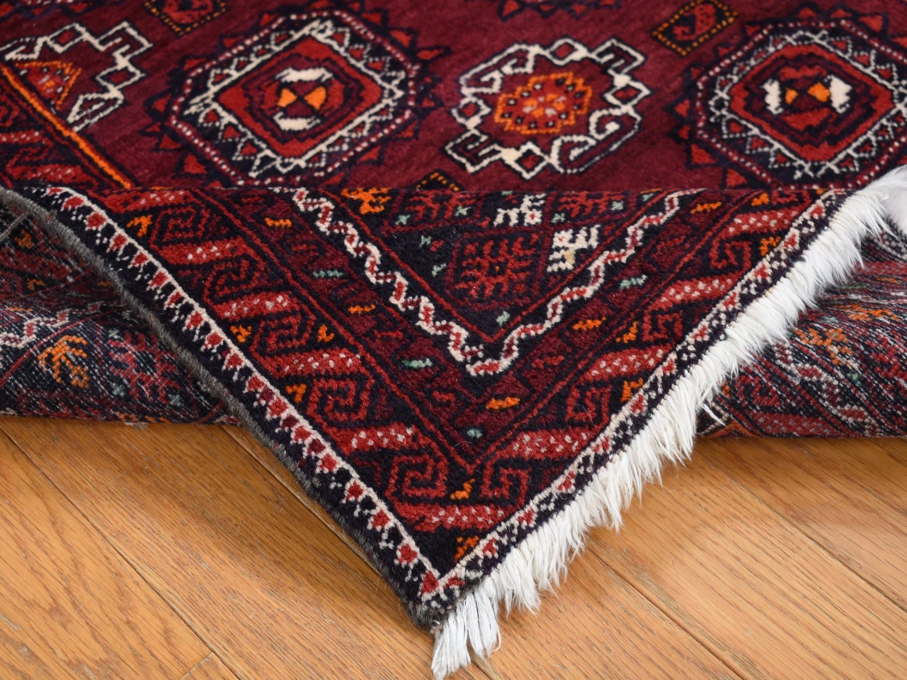 Persian hand-knotted wool rug in Red, 3'4" x 5'10" — SKU O087377 (view 4)