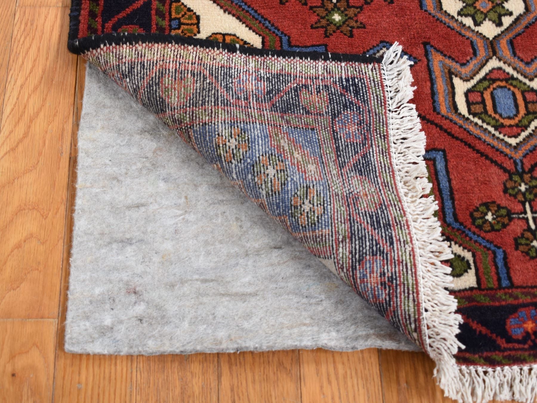 Hamadan Tribal & Geometric hand-knotted wool rug in Red & Millennium Blue, 3'5" x 5'3" — SKU O087379 (view 3)