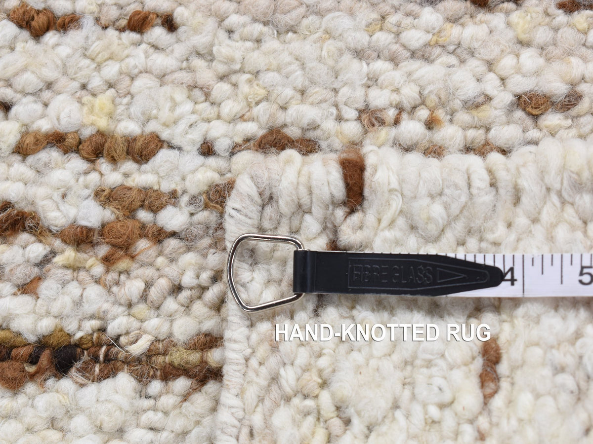 Modern / Contemporary hand-knotted wool rug in Ivory, 1'8" x 1'8" — SKU O087408 (view 6)