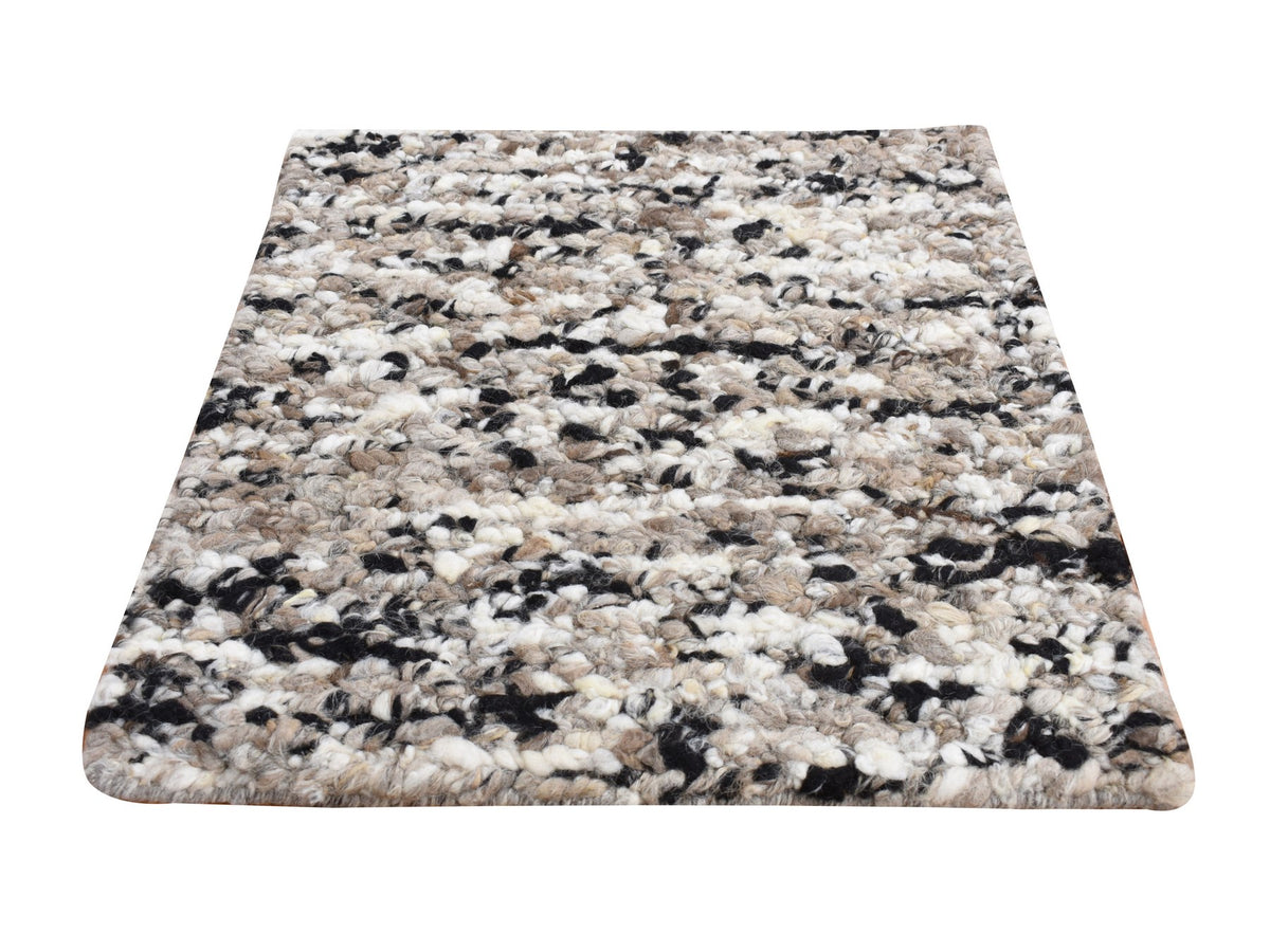 Modern / Contemporary hand-knotted wool rug in Ivory, 1'9" x 1'9" — SKU O087411