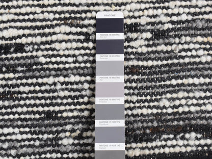 Modern / Contemporary hand-knotted wool rug in Ivory, 2' x 2' — SKU O087412 (view 3)