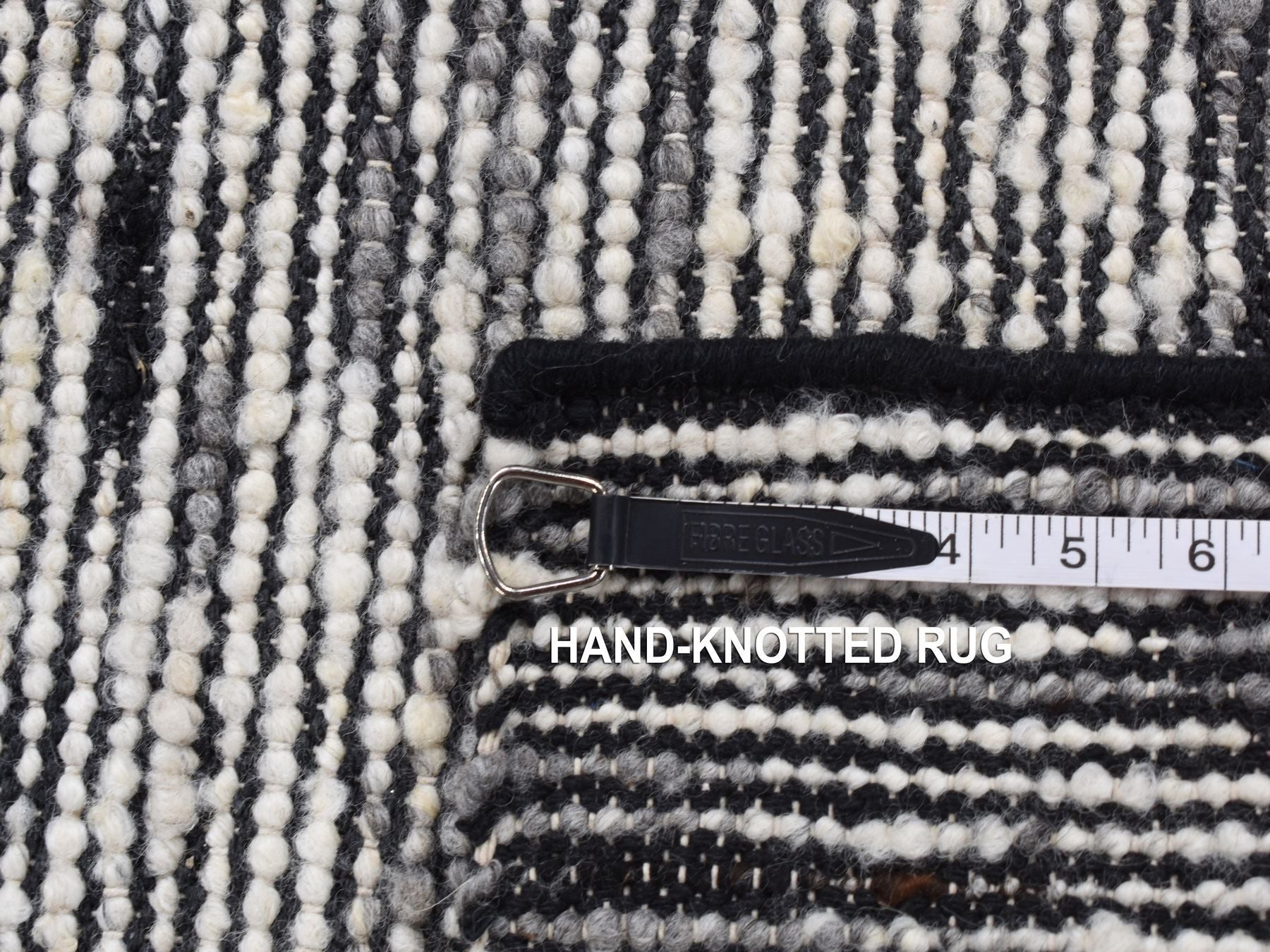 Modern / Contemporary hand-knotted wool rug in Ivory, 2' x 2' — SKU O087412 (view 6)