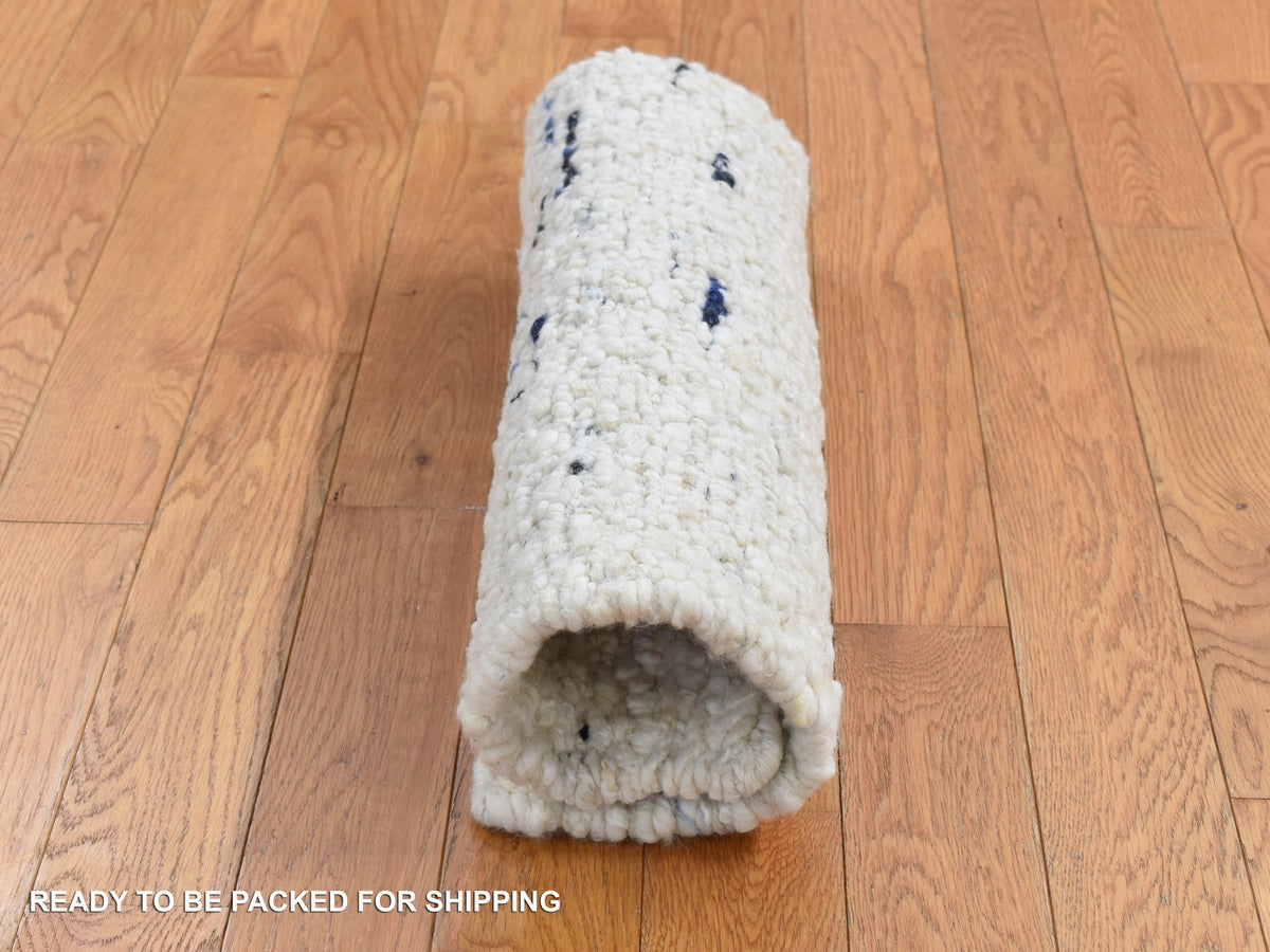 Modern / Contemporary hand-knotted wool rug in Ivory, 1'9" x 1'9" — SKU O087413 (view 4)
