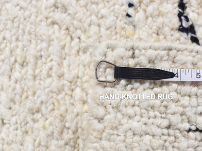 Modern / Contemporary hand-knotted wool rug in Ivory, 1'9" x 1'9" — SKU O087413 (view 6)
