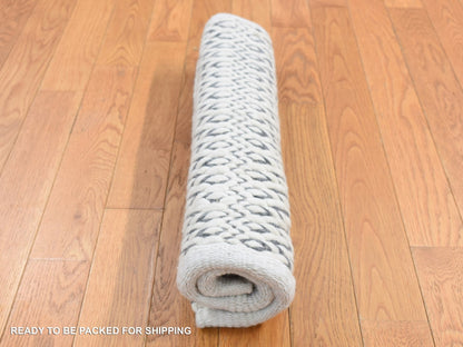 Modern / Contemporary hand-knotted wool rug in Ivory, 2'1" x 2'2" — SKU O087415 (view 4)