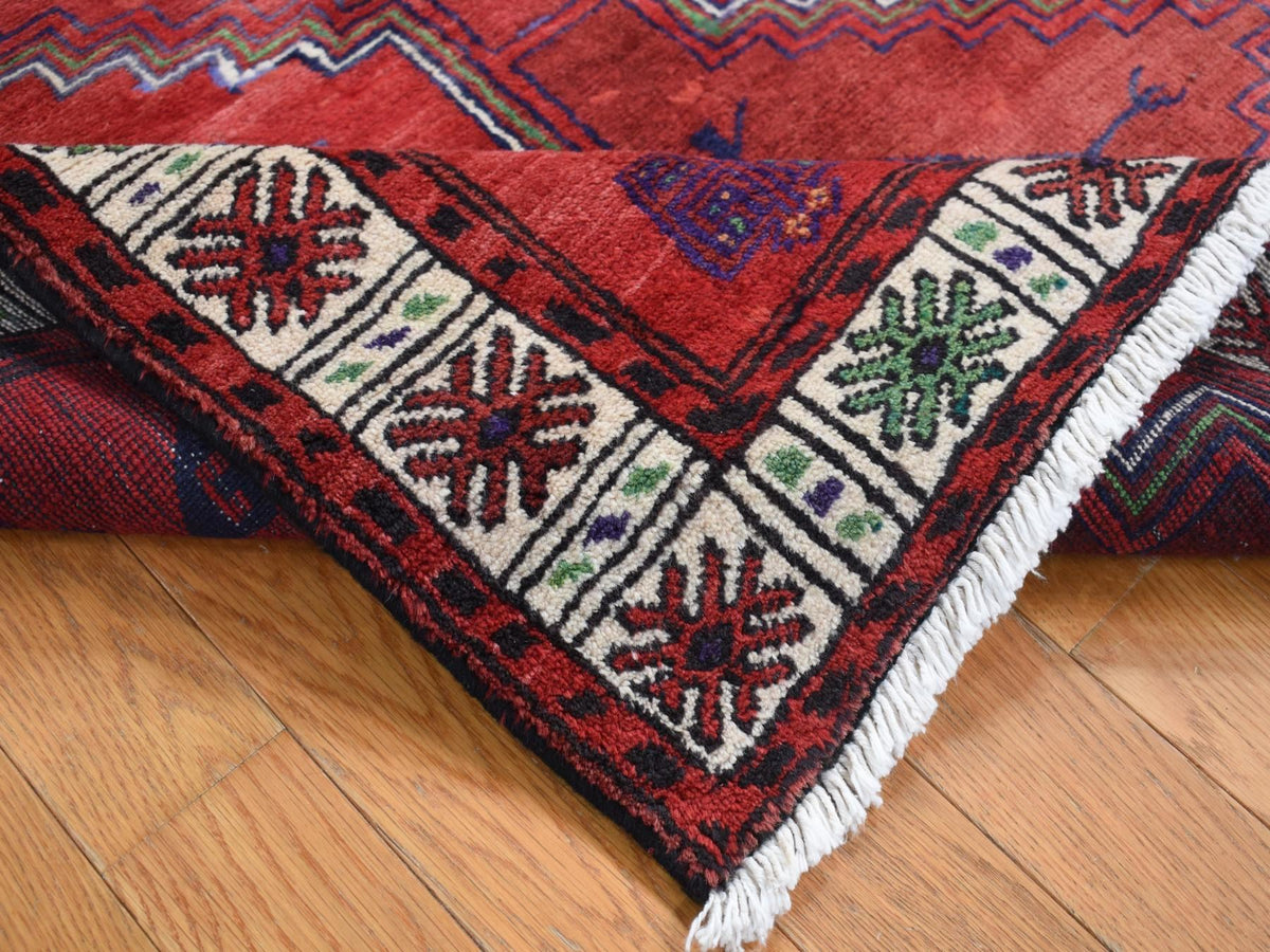 Hamadan Persian hand-knotted wool runner in Red & Ivory, 3'8" x 7'9" — SKU O087443 (view 4)