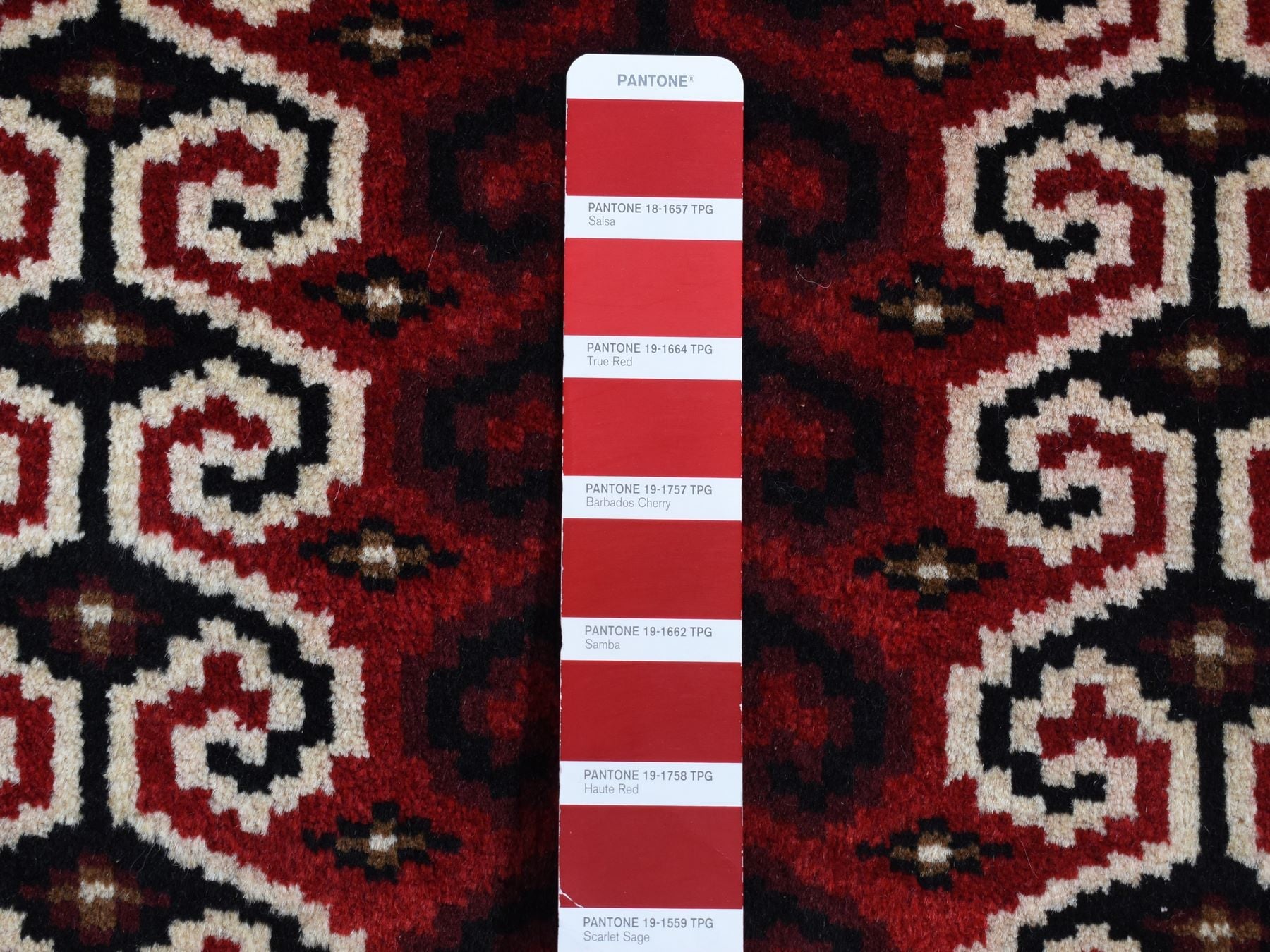 Turkoman Persian hand-knotted wool rug in Red & Ivory, 3'2" x 4'1" — SKU O087460 (view 5)