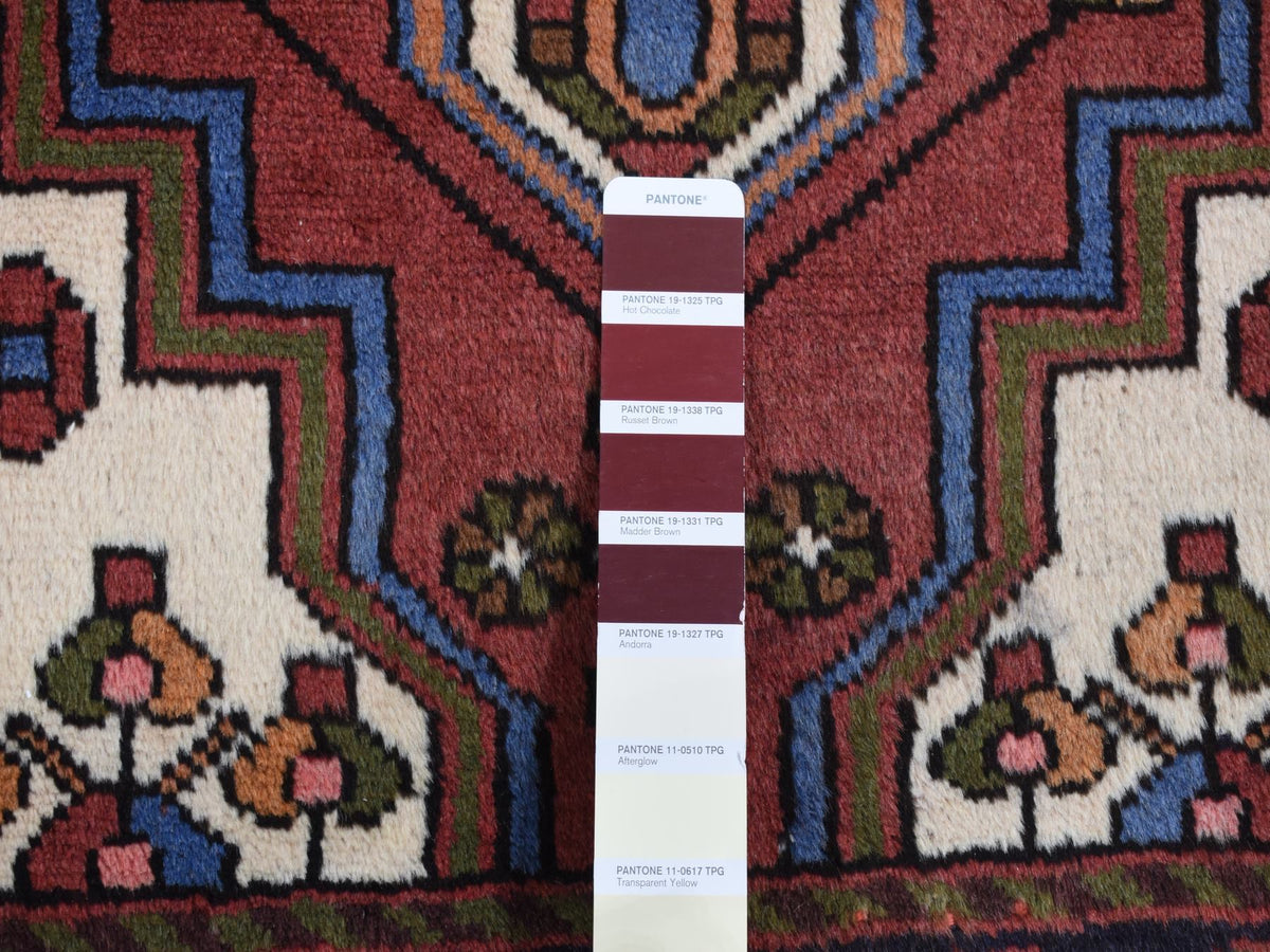 Hamadan Persian hand-knotted wool rug in Red & Midnight Blue, 3'5" x 5' — SKU O087464 (view 5)