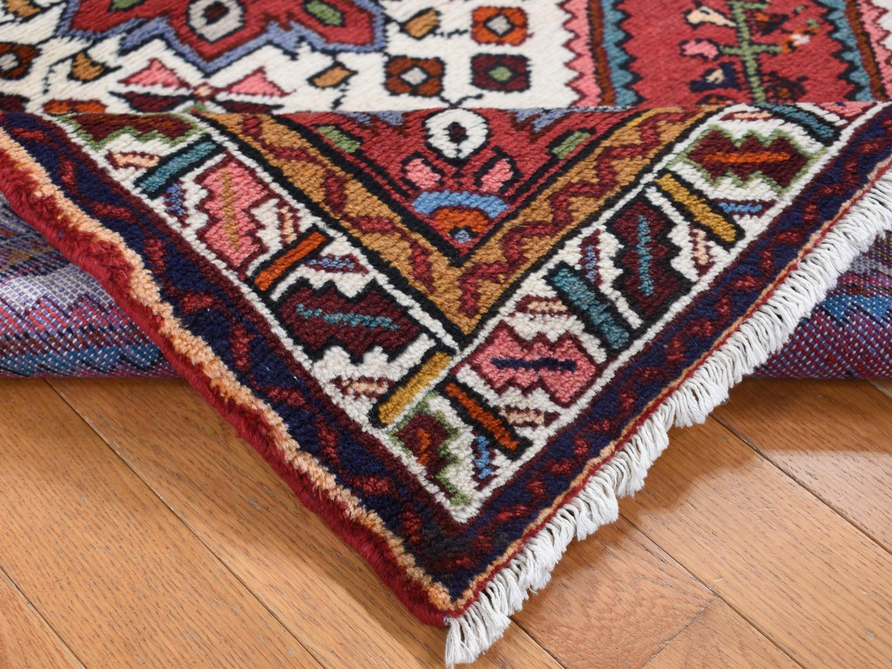Hamadan Persian hand-knotted wool rug in Red & Ivory, 3'5" x 5'1" — SKU O087468 (view 4)