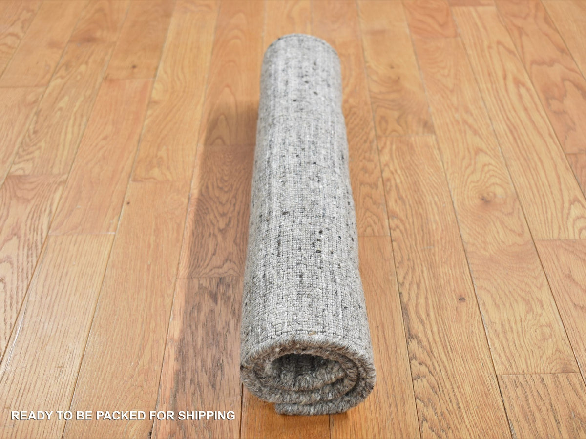 Modern / Contemporary hand-knotted wool rug in Gray, 2'1" x 2'3" — SKU O087483 (view 4)