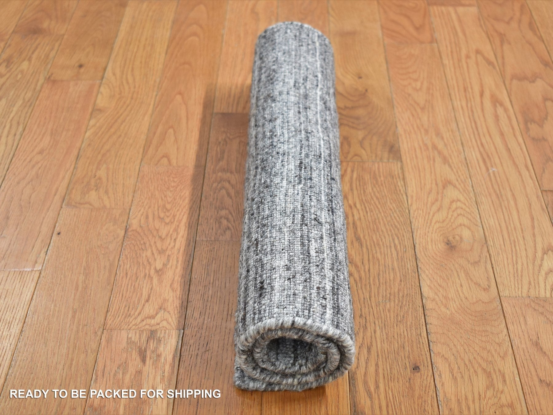 Modern / Contemporary hand-knotted wool rug in Gray, 2' x 2' — SKU O087485 (view 4)
