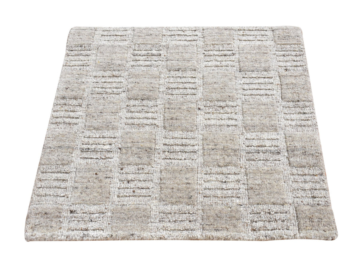 Modern / Contemporary hand-knotted wool rug in Beige, 2' x 2'1" — SKU O087486