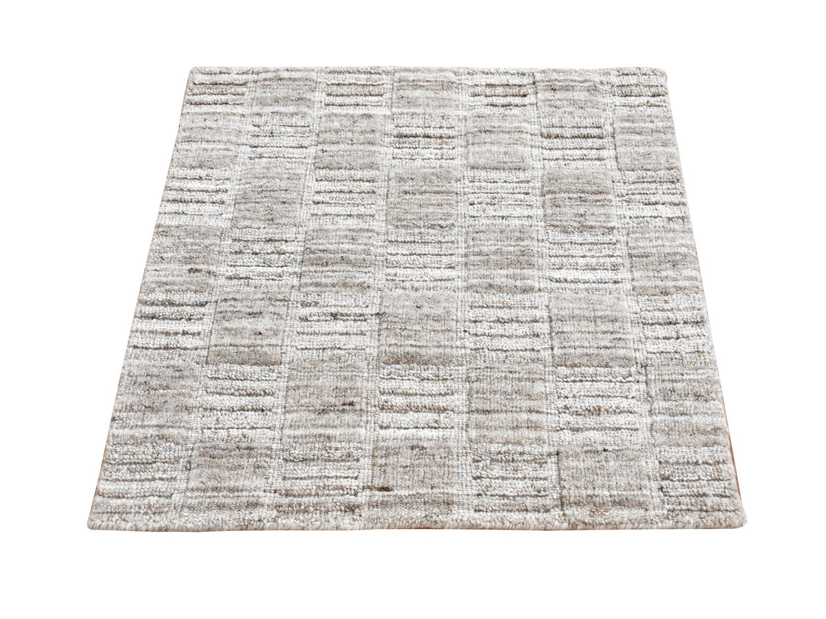 Modern / Contemporary hand-knotted wool rug in Beige, 2'1" x 2'1" — SKU O087487