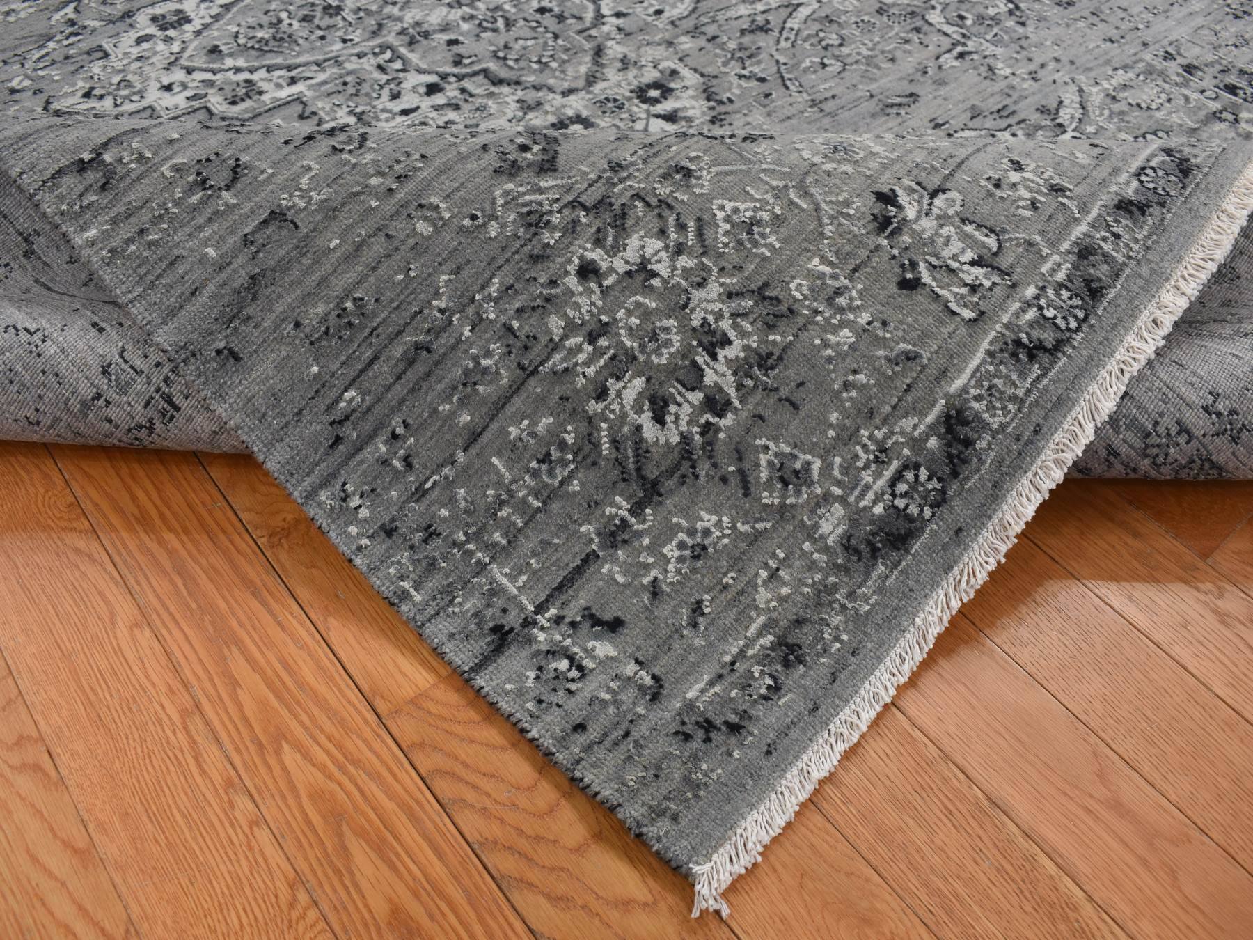 Transitional hand-knotted wool/silk rug in Gray, 6' x 9' — SKU O087509 (view 5)